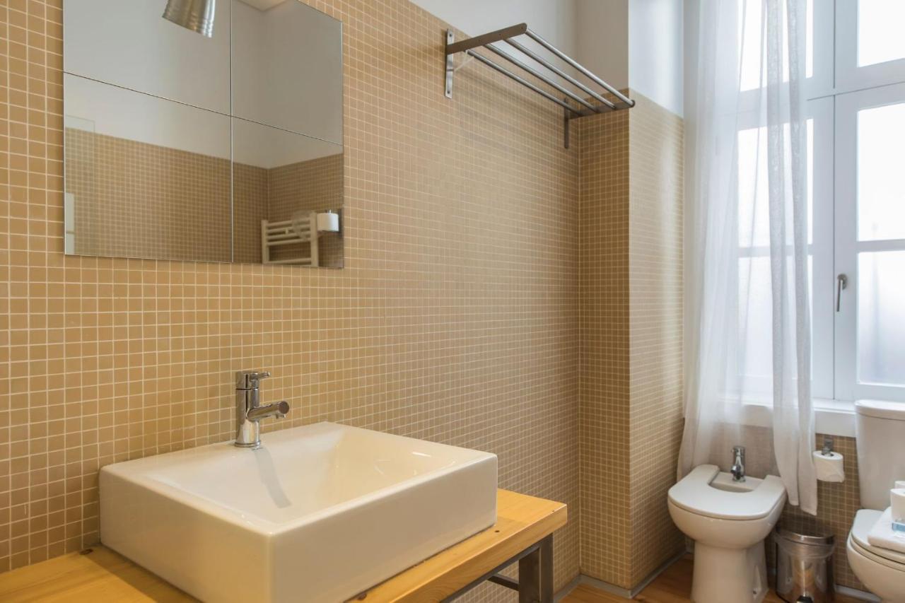 Lovelystay - Downtown Cosy Wonder Lisabona Exterior foto